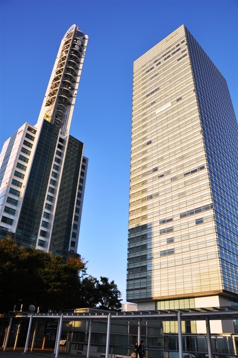 新都心駅前