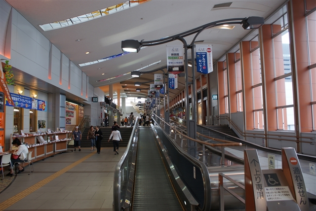 秋田駅