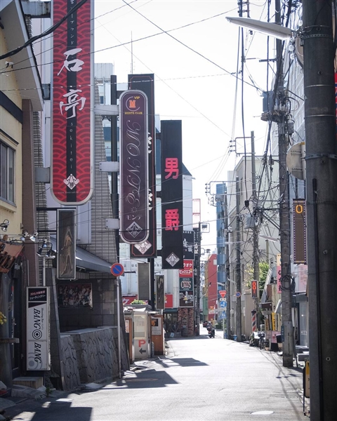 �]�쒬����ڂ�ʒʂ�